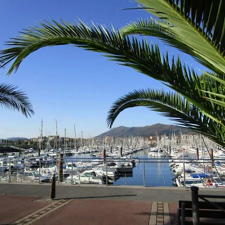 Moderne Pres De La Avec Balcon Et Wi-fi A - Fr-1-2-394