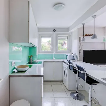 Moderne Pres De La Avec Balcon Et Wi-fi A - Fr-1-2-394 Lejlighed